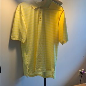 Under Armour golf tee!